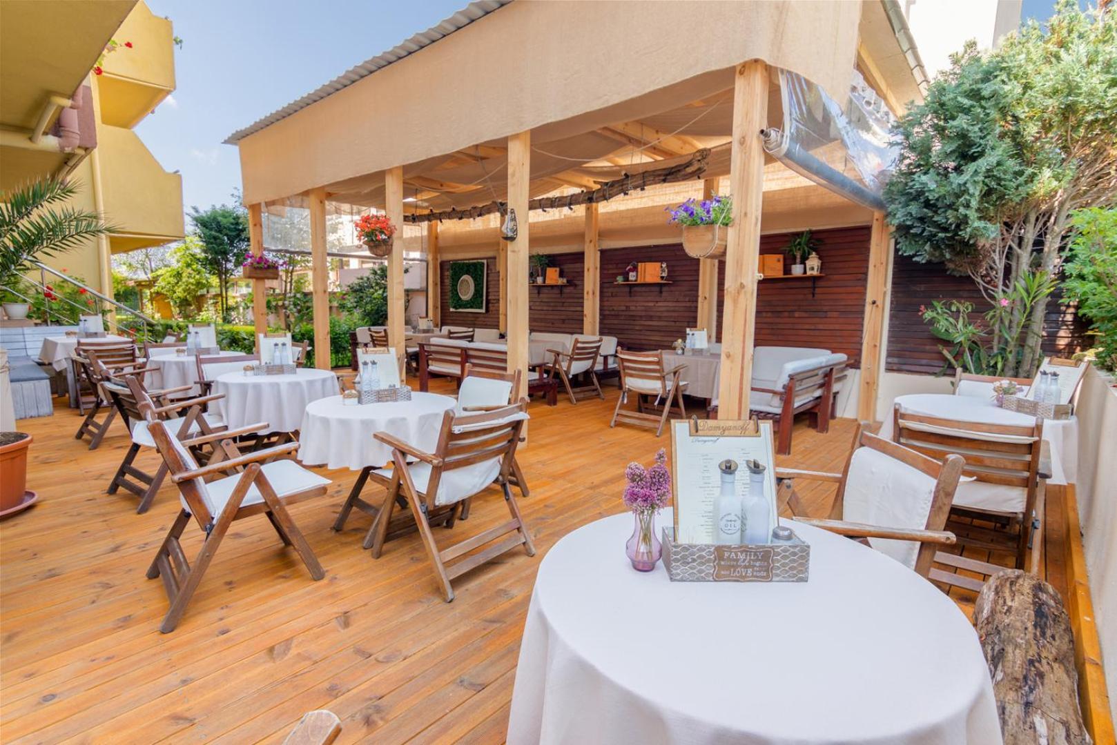 Hotel Damyanoff Lozenec Kültér fotó